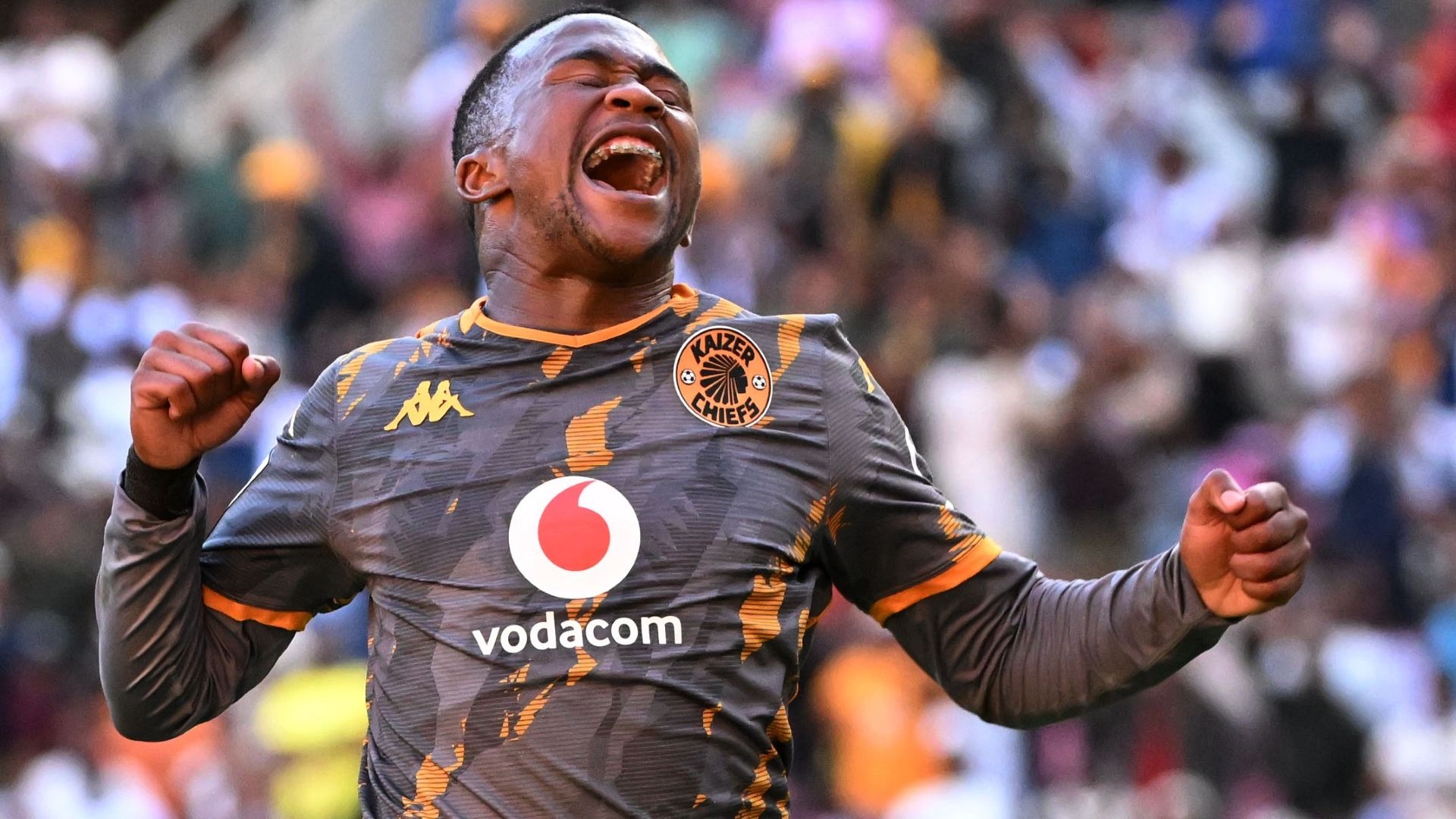 Kaizer Chiefs Midfielder Mduduzi Shabalala Praised For Turning A Corner kaizer-chiefs-midfielder-mduduzi-shabalala-praised-for-turning-a-corner